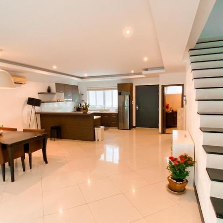Hidden Palm Pool Villas Pattaya Exterior photo