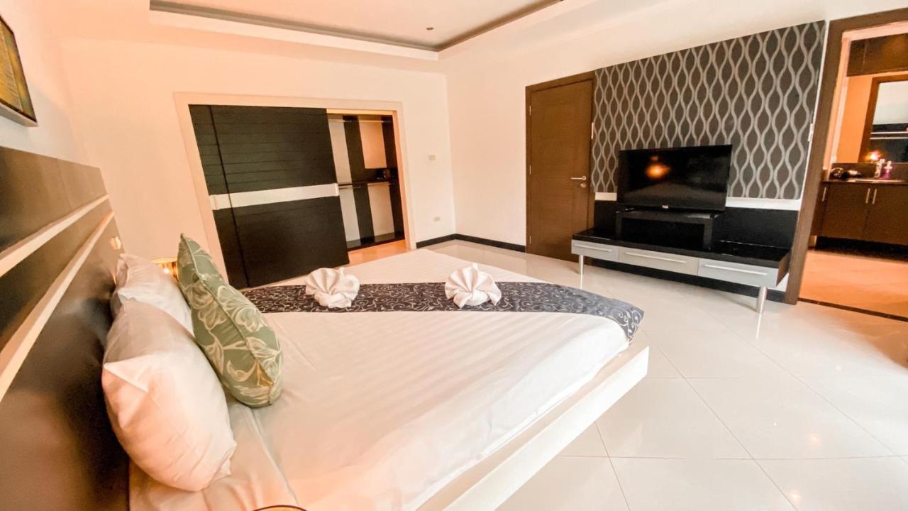 Hidden Palm Pool Villas Pattaya Exterior photo