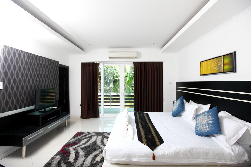Hidden Palm Pool Villas Pattaya Exterior photo