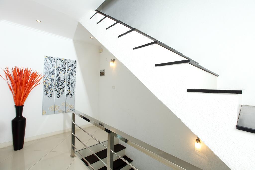 Hidden Palm Pool Villas Pattaya Exterior photo