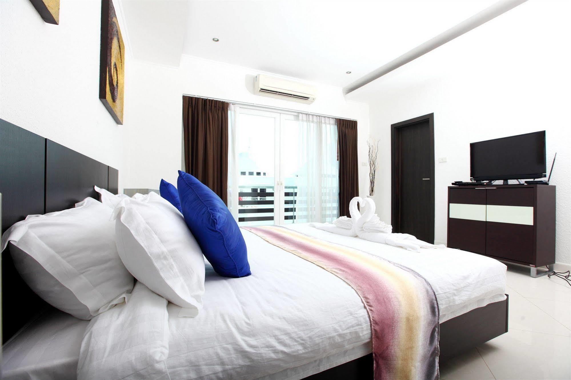 Hidden Palm Pool Villas Pattaya Exterior photo